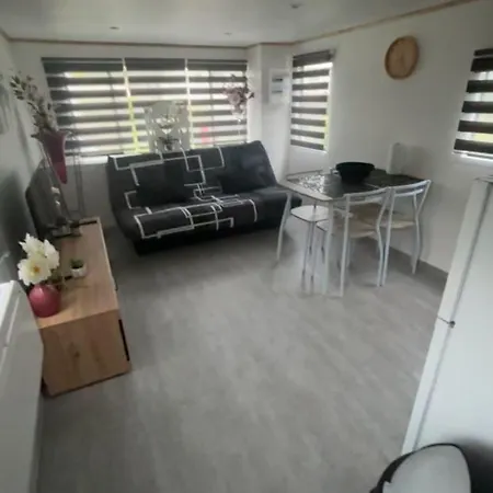 Mobil-Home Camping 4 Etoiles N35 Fourmies Buitenkant foto